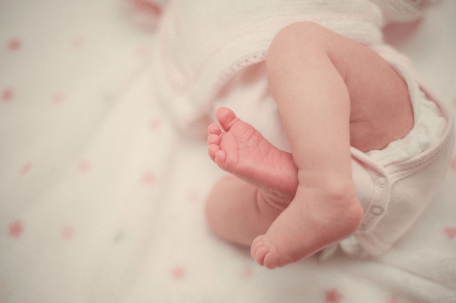 newborn legs and feet