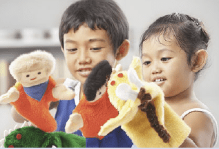 children with puppets