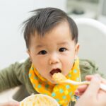 Cómo ayudar a los niños menores de tres años a disfrutar las comidas